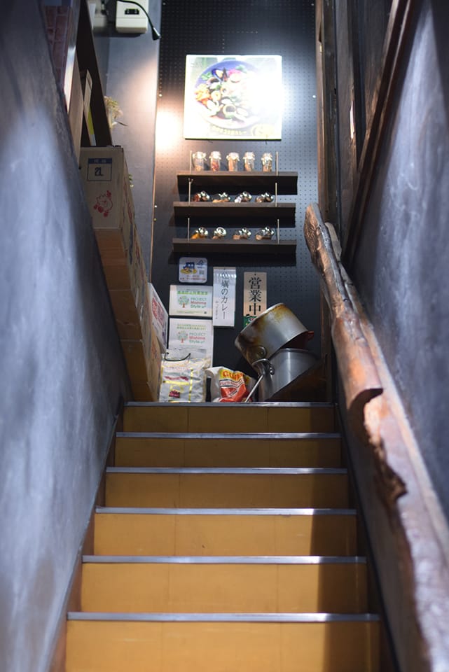 スパイスセブン 階段